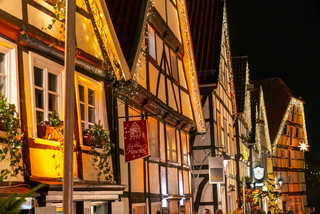 Die geschmückte Altstadt lädt zum Bummel ein